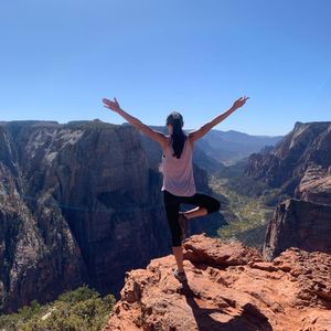 Meet your Posher, Samira